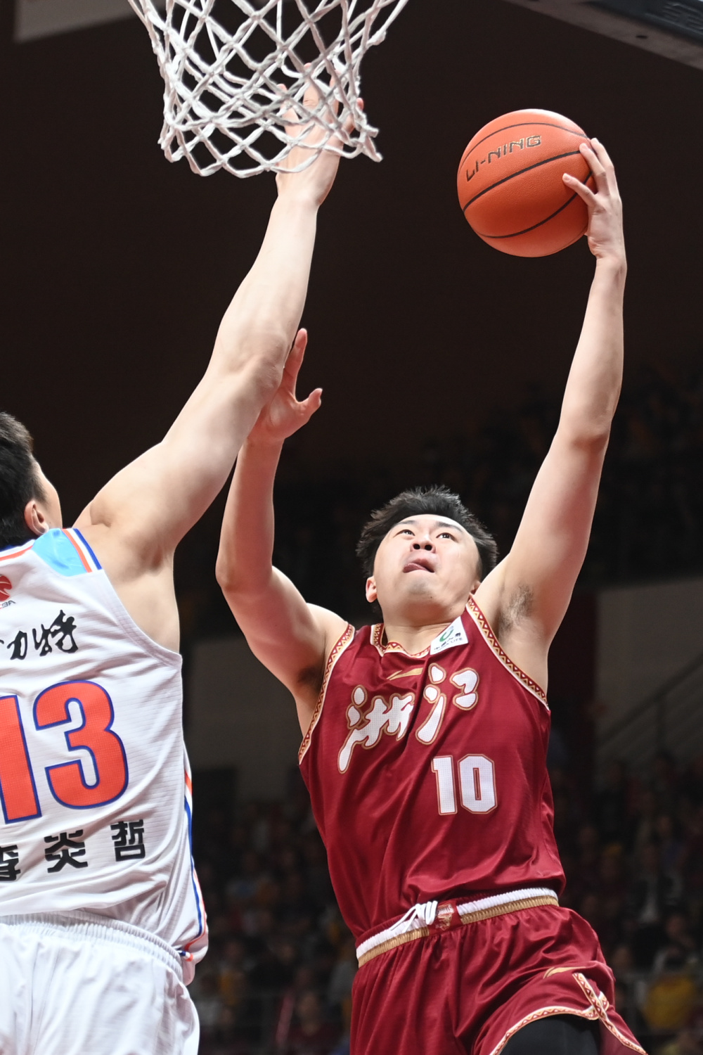 九游游戏娱乐平台-关于巴塞罗那篮球队赛后手感冰凉，志在CBA季后赛名次提升，引发热议，轮换策略被讨论的信息